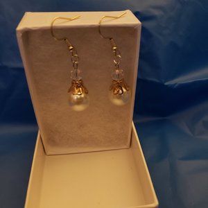 Handmade Hook loop Earring Pearl Gold loop